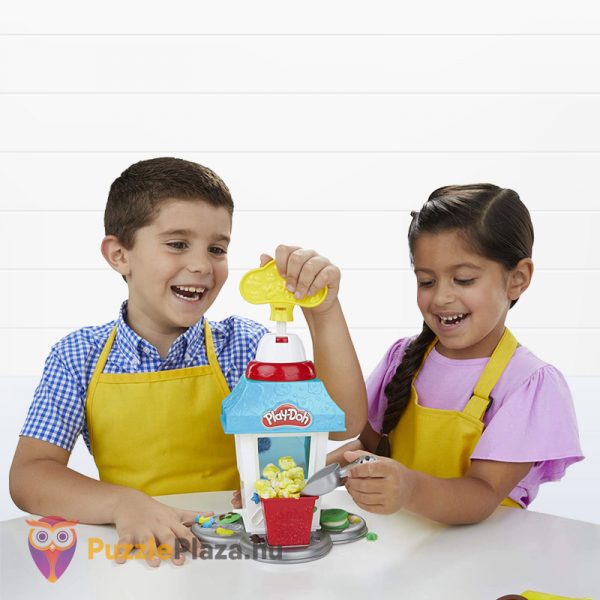 Play-Doh: Popcorn party kreatív gyurma játék közben