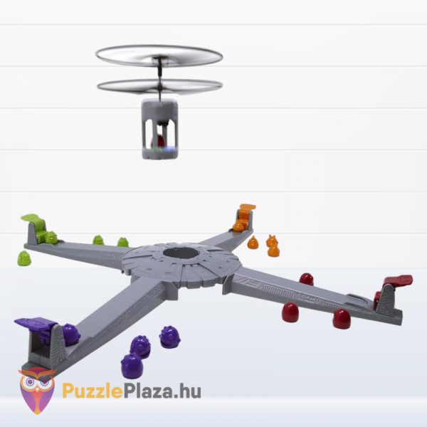 Drone Home társasjáték, játék közben, repülő drónnal