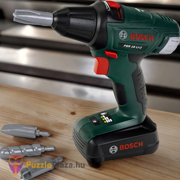 Bosch elemes játék kézifúró és csavarhúzó az asztalon (Klein 8567)