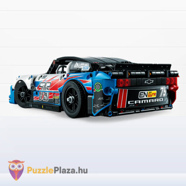 NASCAR: Next Gen Chevrolet Camaro ZL1 versenyautó hátulról (Lego Technic 42153)