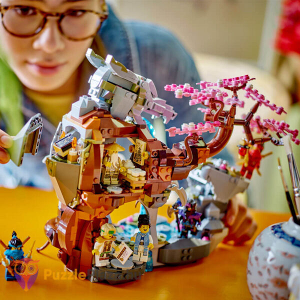 Lego Ninjago 71819: Sárkánykő Szentély, építés közben