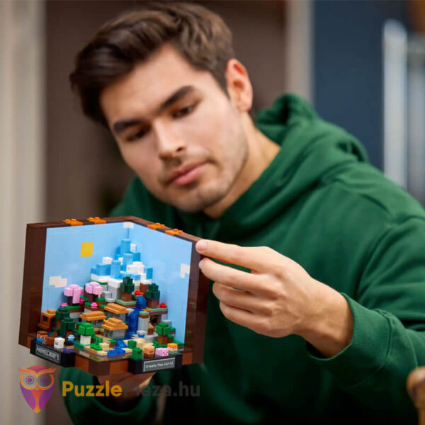 Lego Minecraft: A barkácsasztal, építés közben (21265)